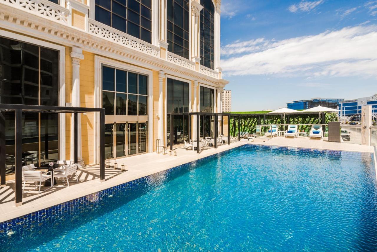 Narcissus Al Hamra Hotel Jidá Exterior foto The swimming pool at the hotel